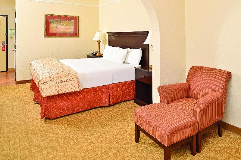 Hotel La Quinta By Wyndham Mall