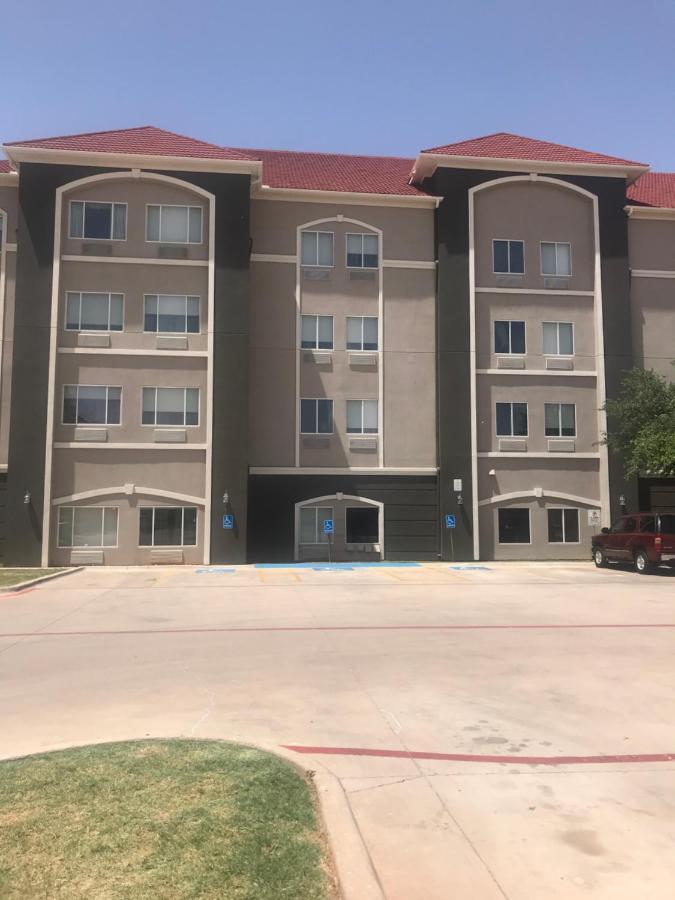 Hotel La Quinta By Wyndham Mall 3*